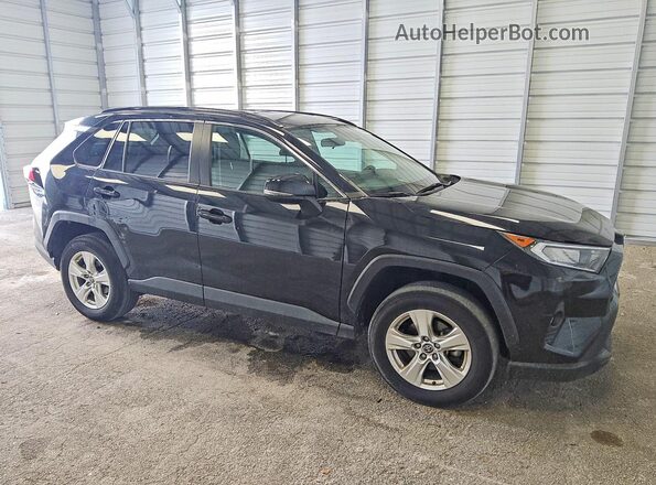 2T3P1RFV1MW216623 2021 TOYOTA RAV4 Black Передня права чверть