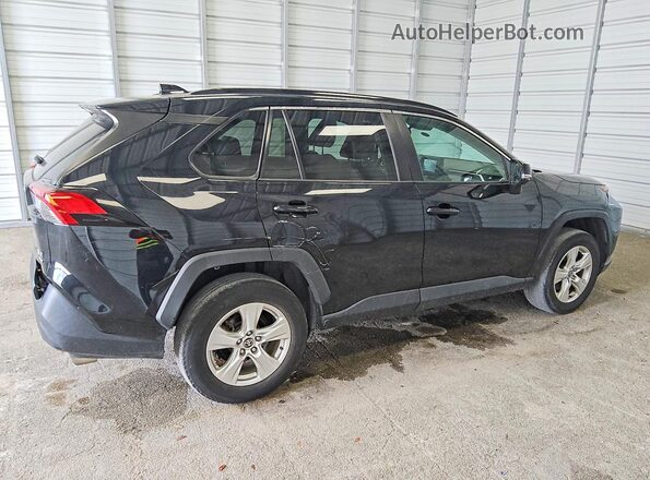 2T3P1RFV1MW216623 2021 TOYOTA RAV4 Black Задня права чверть