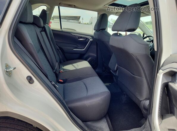 2T3P1RFV1SC567661 2025 TOYOTA RAV4 White Հետևի նստատեղերի տեսք
