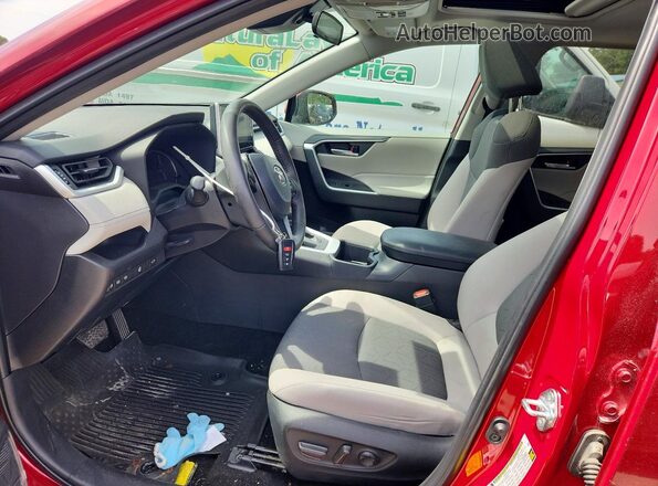 2T3P1RFV2SW586895 2025 TOYOTA RAV4 Red Front interior view