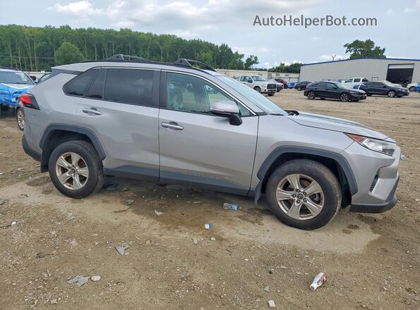 2T3P1RFV3LW115694 2020 TOYOTA RAV4 Silver Delantero derecho