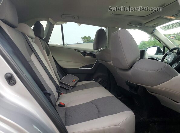2T3P1RFV3LW115694 2020 TOYOTA RAV4 Silver Vista de los asientos traseros