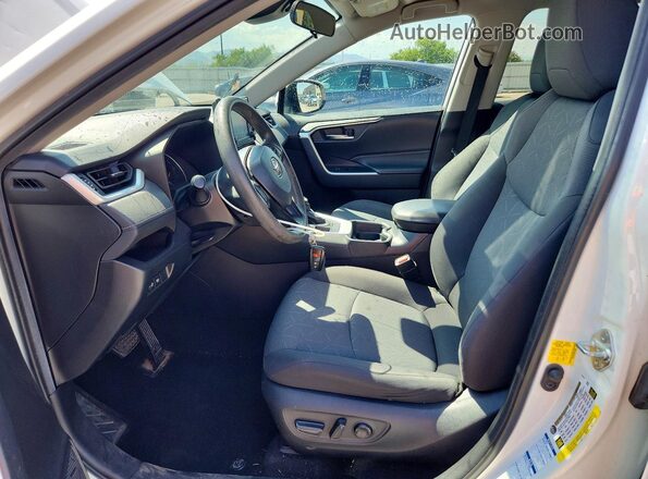 2T3P1RFV3MC143059 2021 TOYOTA RAV4 Белый Вид салона спереди