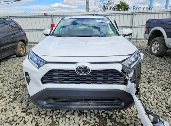 2T3P1RFV3MC164834 2021 TOYOTA RAV4 White Widok z przodu