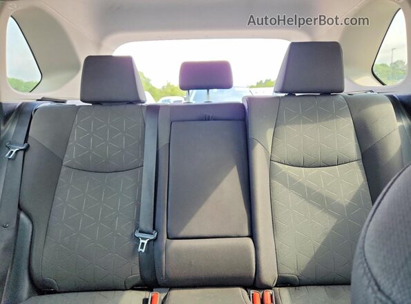 2T3P1RFV3MW143545 2021 TOYOTA RAV4 Silver Вид задніх сидінь