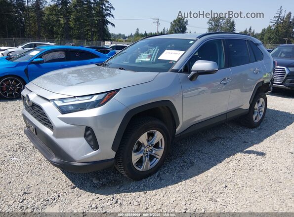 2T3P1RFV3NC262215 2022 TOYOTA RAV4 Silver Przód lewy