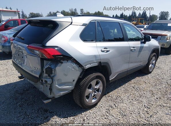 2T3P1RFV3NC262215 2022 TOYOTA RAV4 Silver Tył prawy