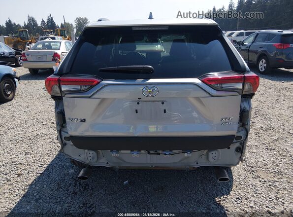 2T3P1RFV3NC262215 2022 TOYOTA RAV4 Silver Widok z przodu