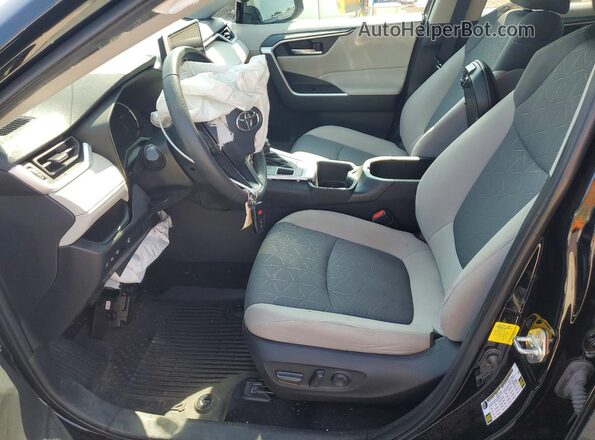 2T3P1RFV3PW331163 2023 TOYOTA RAV4 Черный Вид салона спереди