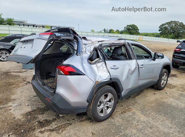 2T3P1RFV3SC504934 2025 TOYOTA RAV4 Silver Задня права чверть