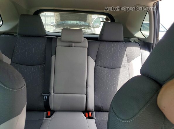 2T3P1RFV3SC569931 2025 TOYOTA RAV4 Silver Vista de los asientos traseros