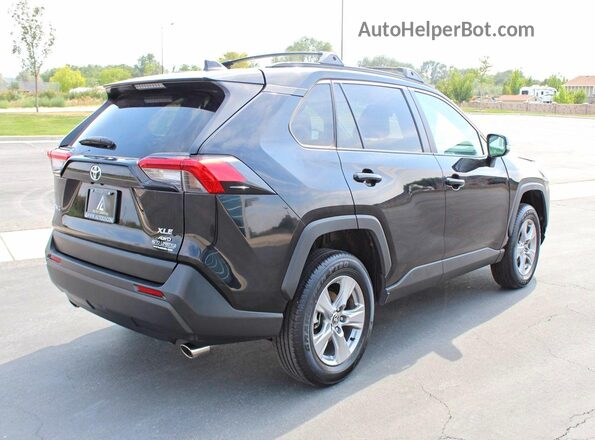 2T3P1RFV4SC550580 2025 TOYOTA RAV4 Black Przód prawy