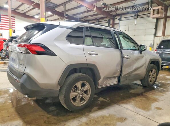 2T3P1RFV4SC571753 2025 TOYOTA RAV4 Silver უკანა მარჯვენა