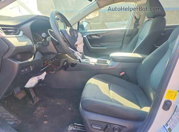 2T3P1RFV5NW254843 2022 TOYOTA RAV4 Белый Вид салона спереди