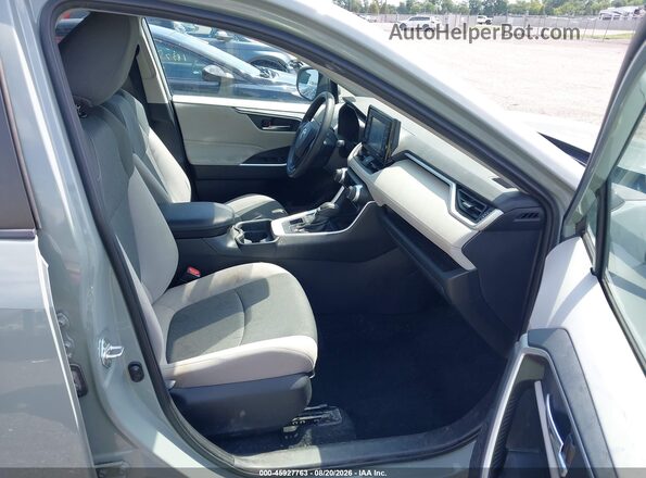 2T3P1RFV6LW090919 2020 TOYOTA RAV4 Light Blue Вид салона спереди