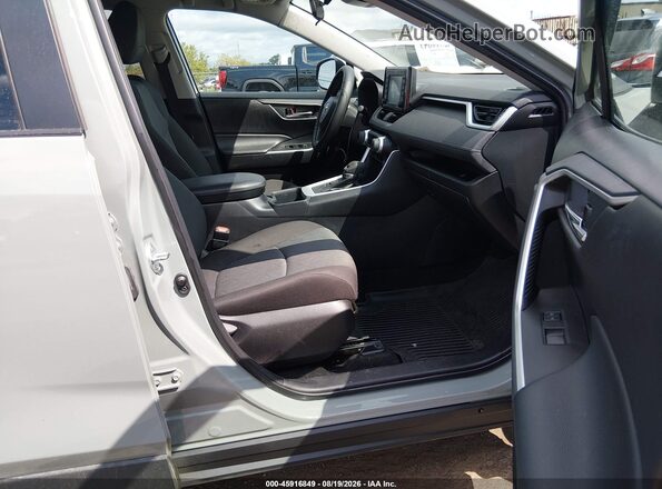 2T3P1RFV6NW252731 2022 TOYOTA RAV4 Gray Front interior view
