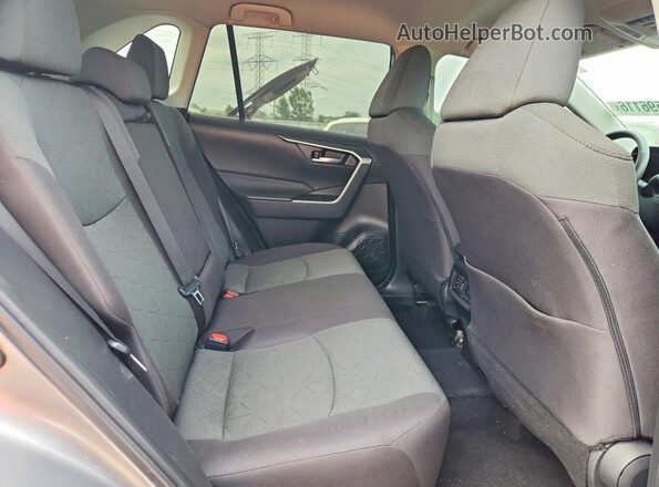 2T3P1RFV6RC436302 2024 TOYOTA RAV4 Silver Widok tylnych siedzeń