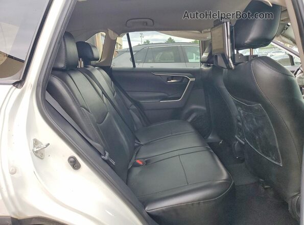 2T3P1RFV7LC103159 2020 TOYOTA RAV4 White Вид задньої частини салону