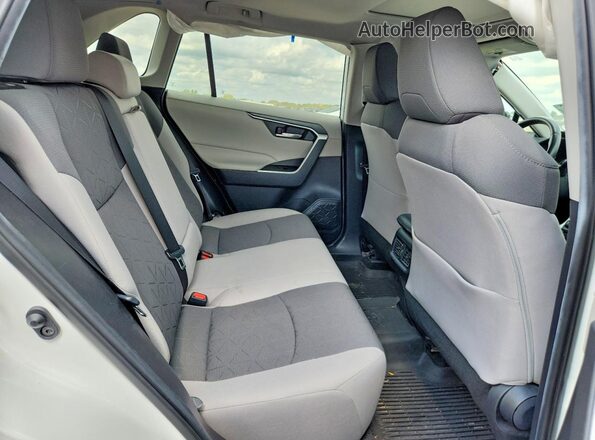 2T3P1RFV7MC195035 2021 TOYOTA RAV4 White უკანა სავარძლების ხედი