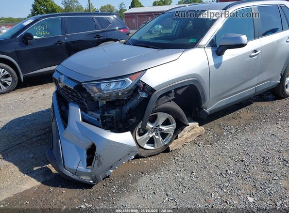 2T3P1RFV7MW179707 2021 TOYOTA RAV4 Серебряный Вид спереди