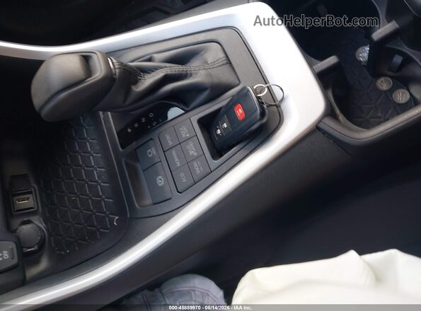 2T3P1RFV7NC264730 2022 TOYOTA RAV4 Black Dashboard view