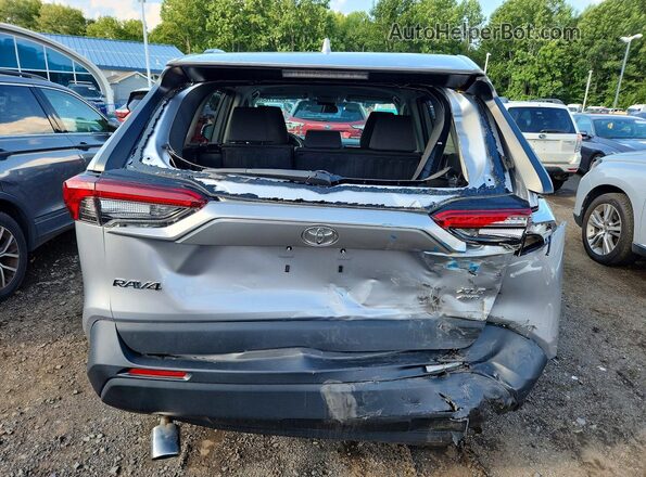2T3P1RFV8RC416293 2024 TOYOTA RAV4 Silver Vista trasera