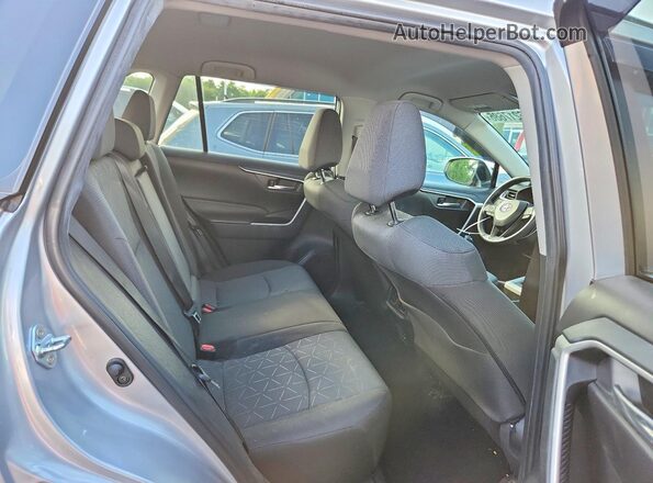2T3P1RFV8RC416293 2024 TOYOTA RAV4 Silver Vista interior trasera