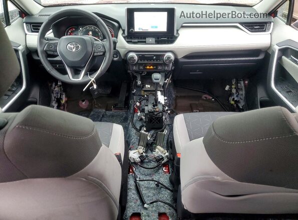 2T3P1RFV8SW605854 2025 TOYOTA RAV4 Red Vista del salpicadero