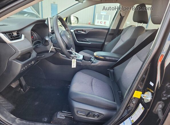2T3P1RFV9KW071215 2019 TOYOTA RAV4 Black Widok wnętrza z przodu