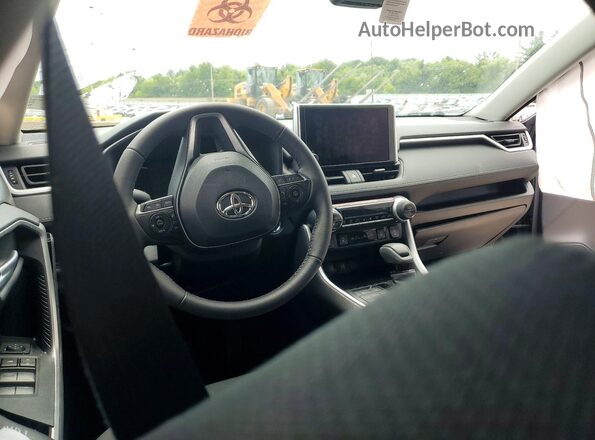 2T3P1RFV9SC561915 2025 TOYOTA RAV4 Gray Widok deski rozdzielczej