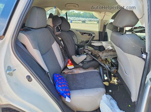 2T3P1RFVXMC193943 2021 TOYOTA RAV4 White Vista interior trasera