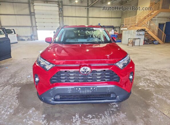 2T3R1RFV0PW351377 2023 TOYOTA RAV4 Red Widok z przodu