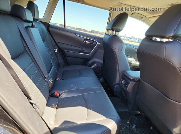 2T3R1RFV2RC447144 2024 TOYOTA RAV4 Black Սալոնի հետևի տեսք