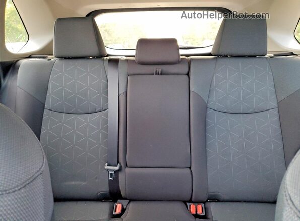 2T3R1RFV4RC466133 2024 TOYOTA RAV4 Black Widok tylnych siedzeń