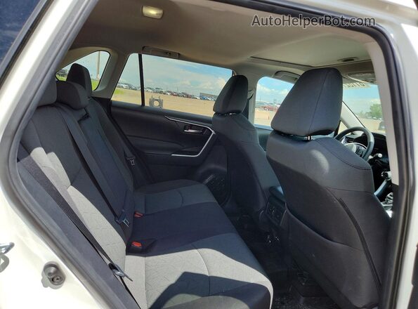 2T3R1RFV5RC429494 2024 TOYOTA RAV4 White Vista interior trasera