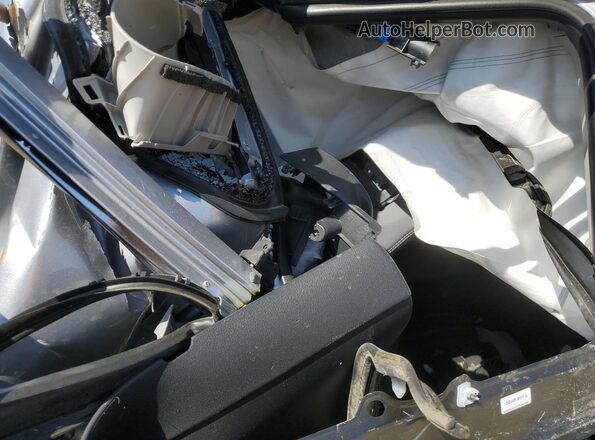 2T3R1RFV6SC528153 2025 TOYOTA RAV4 Silver Rear interior view
