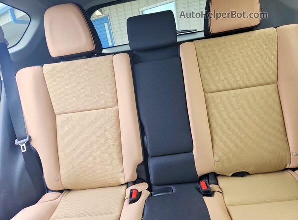 2T3RFREV0GW527671 2016 TOYOTA RAV4 Black უკანა სავარძლების ხედი