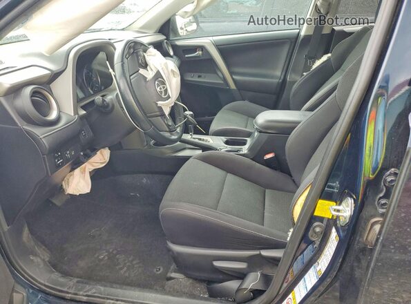 2T3RFREV0HW558159 2017 TOYOTA RAV4 Blue Вид салону спереду