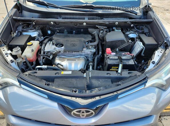 2T3RFREV0HW562535 2017 TOYOTA RAV4 Silver ძრავის განყოფილების ხედი