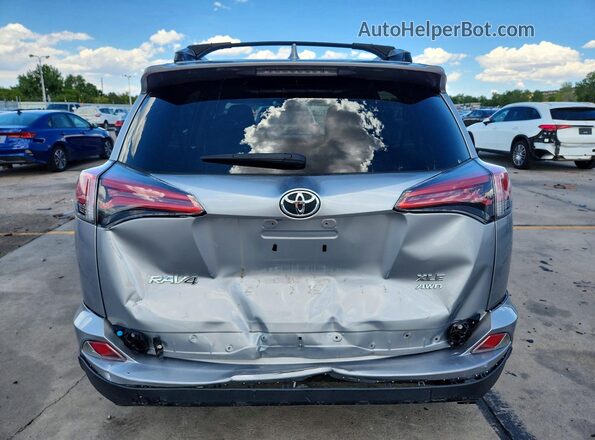 2T3RFREV0HW562535 2017 TOYOTA RAV4 Silver უკანა ხედი