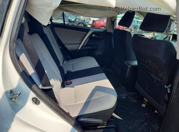 2T3RFREV0JW808716 2018 TOYOTA RAV4 White Rear interior view