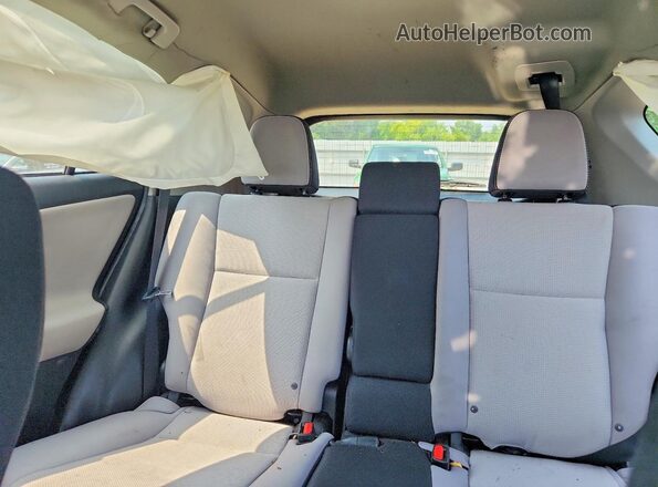 2T3RFREV0JW808716 2018 TOYOTA RAV4 White Rear seats view