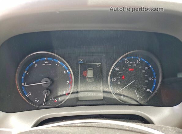 2T3RFREV1HW670694 2017 TOYOTA RAV4 Silver Սարքավորումների վահանակի տեսք