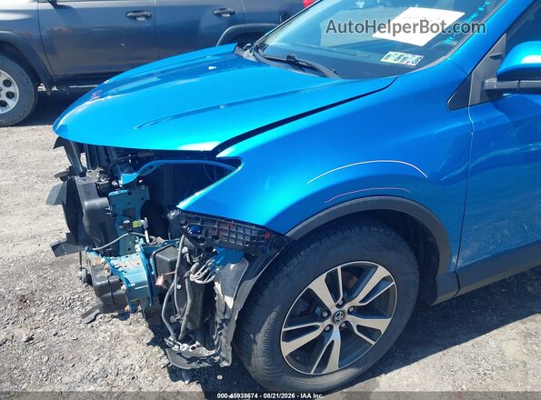 2T3RFREV1HW679721 2017 TOYOTA RAV4 Синий Вид спереди