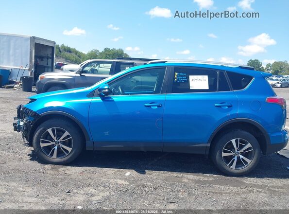 2T3RFREV1HW679721 2017 TOYOTA RAV4 Синий Панорамный вид салона 360°