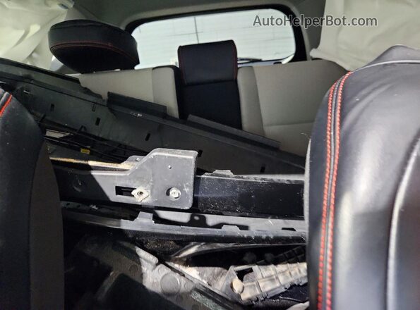 2T3RFREV2GW459972 2016 TOYOTA RAV4 Black უკანა სავარძლების ხედი
