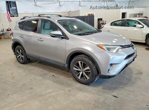 2T3RFREV2HW687228 2017 TOYOTA RAV4 Silver წინა მარჯვენა