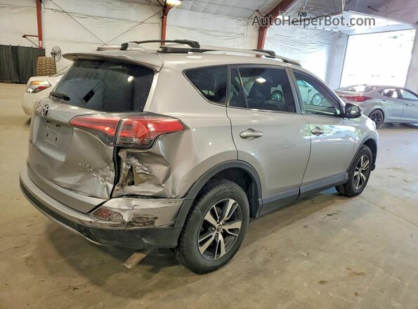 2T3RFREV2HW687228 2017 TOYOTA RAV4 Silver უკანა მარჯვენა