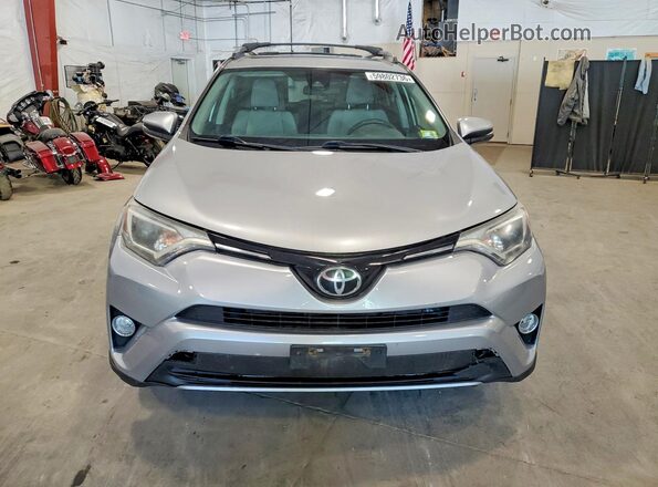 2T3RFREV2HW687228 2017 TOYOTA RAV4 Silver წინა ხედი