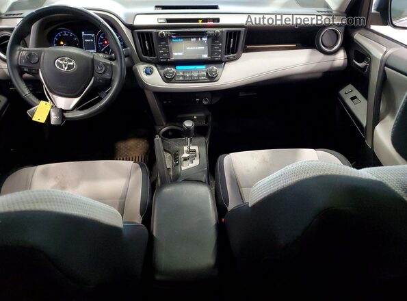 2T3RFREV2HW687228 2017 TOYOTA RAV4 Silver წინა პანელის ხედი
